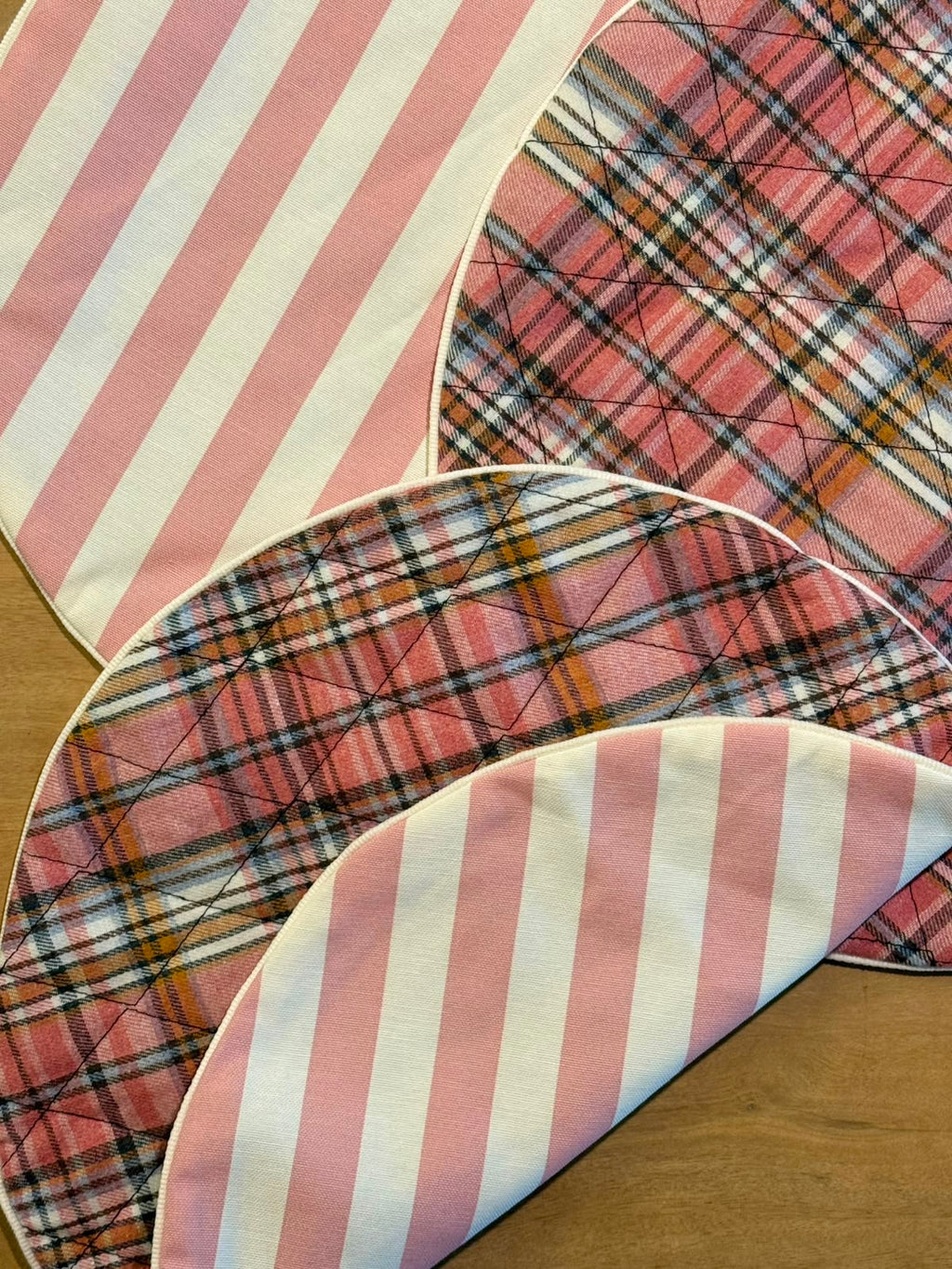 Individual redondo acolchado reversible