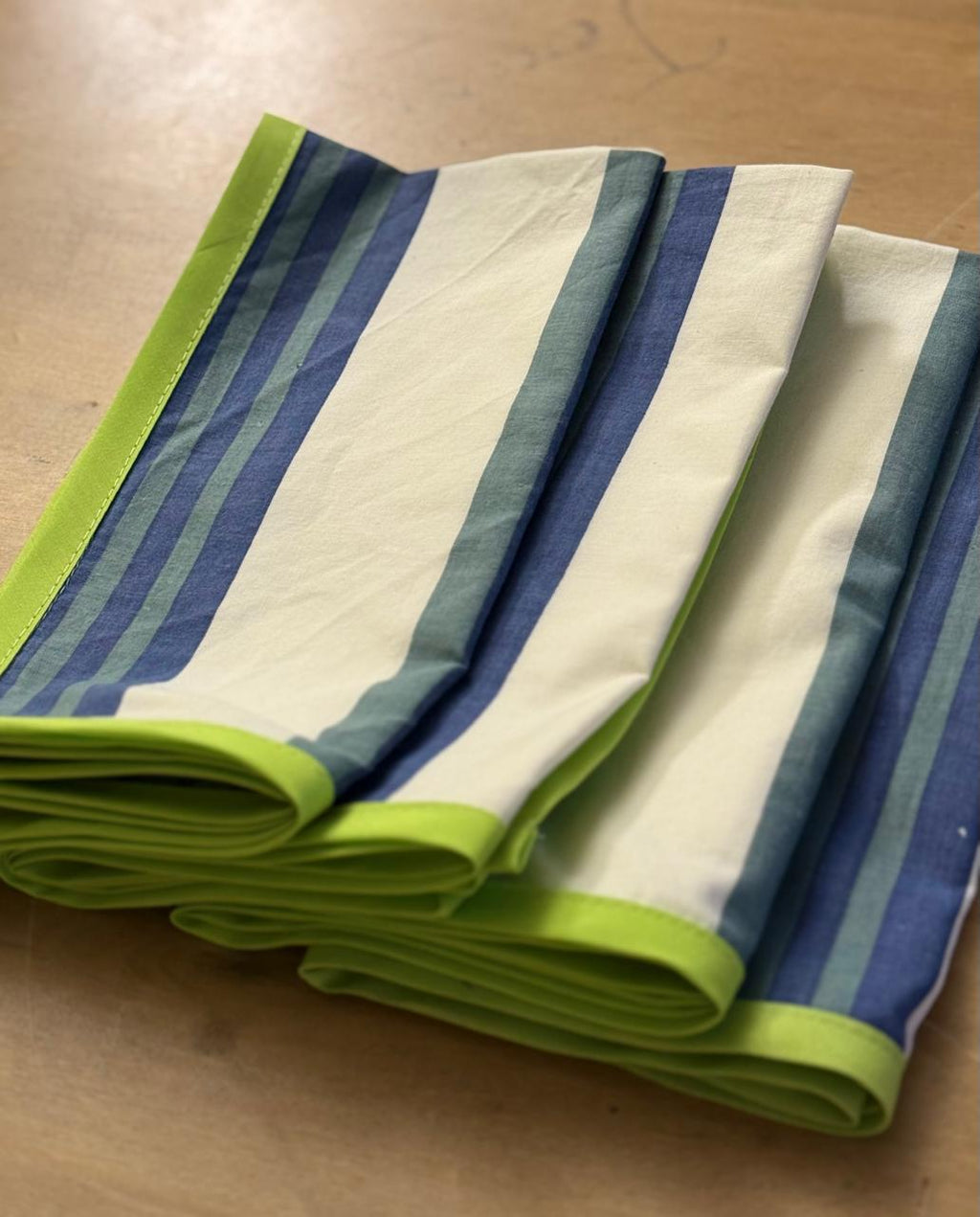 Servilletas líneas azules (4 pack)